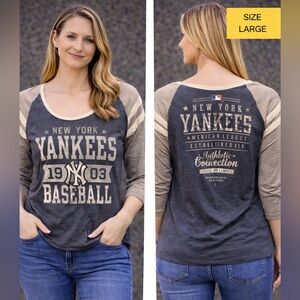 New York Yankees Baseball Shirt - Gray LARGE